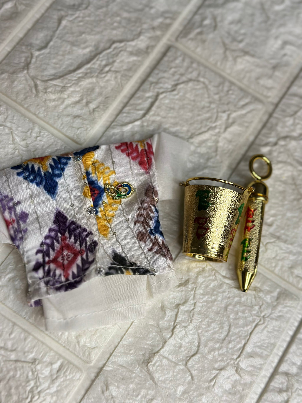 Holi Special Combo for Laddoo Gopal – Kurta Pyjama Set + Pagdi + Radha Naam Pichkari